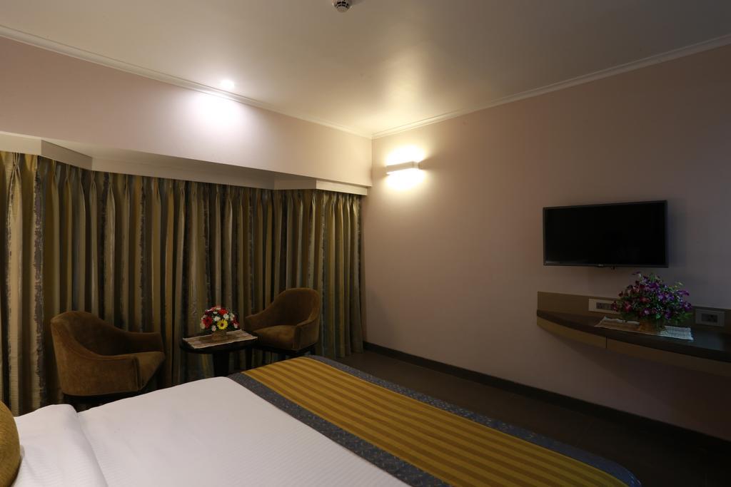 Grande Delmon Hotel Panaji Exterior photo