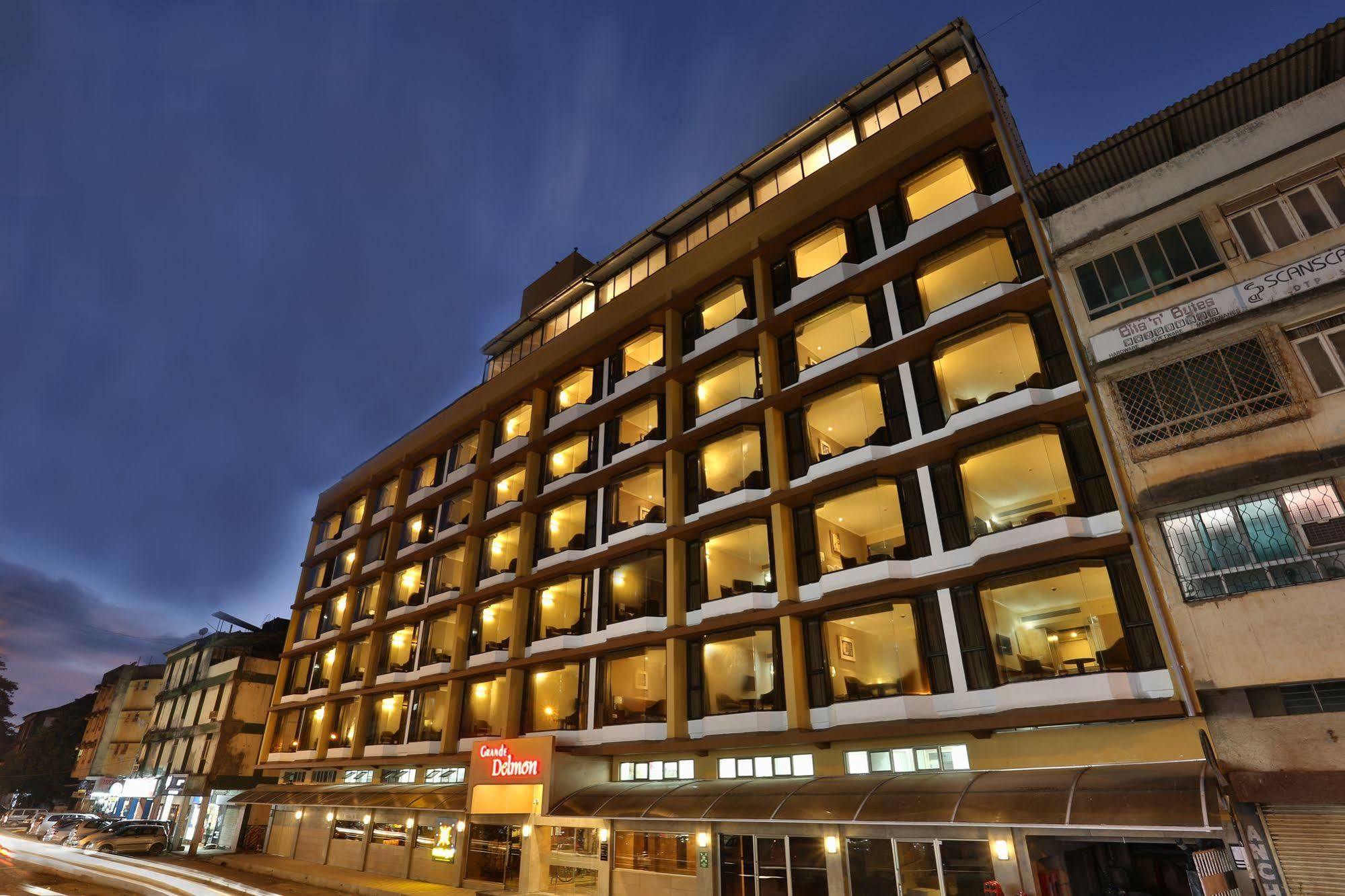 Grande Delmon Hotel Panaji Exterior photo